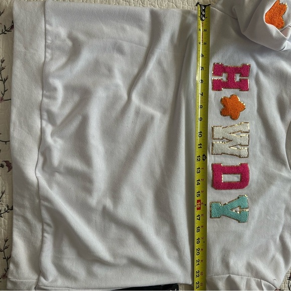 Howdy patch graphic sweatshirt - Picture 5 of 7